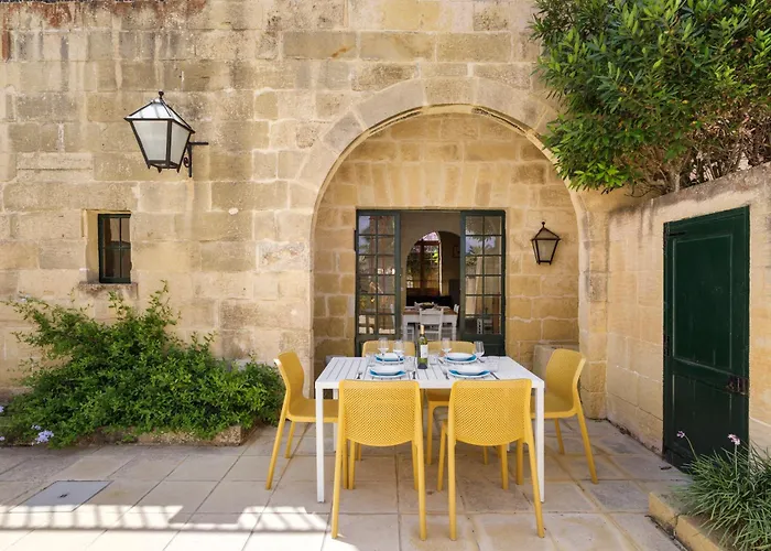 Dar Tas-soru With Private Pool Holiday home *