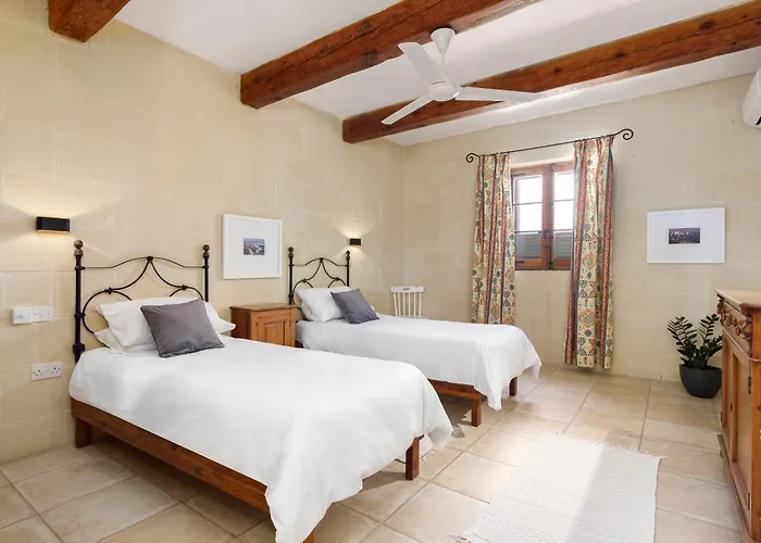 Dar Tas-soru With Private Pool Holiday home